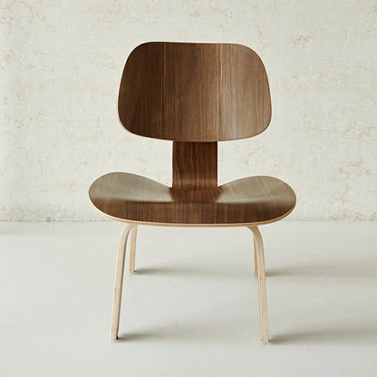 Eames Style Ply­wood LCW Lounge Chair front side